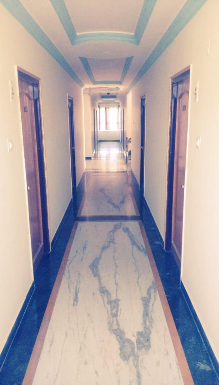 Hotel Rajkamal International Udaipur Eksteriør billede