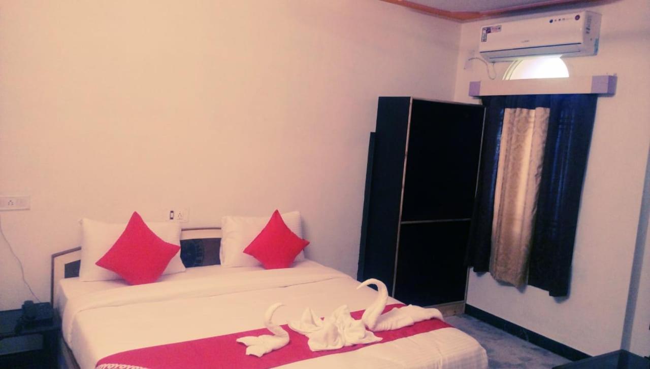 Hotel Rajkamal International Udaipur Eksteriør billede